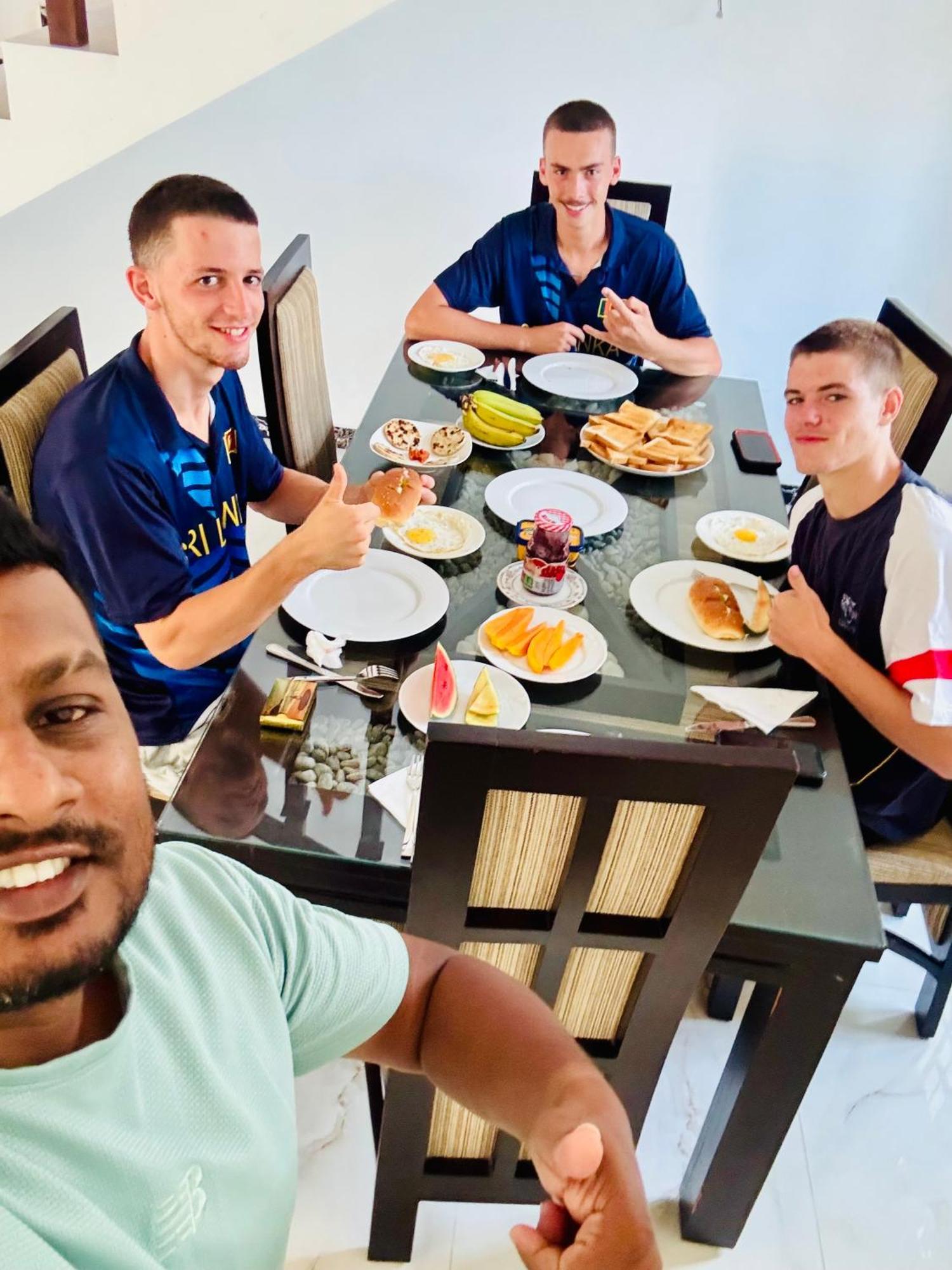 Ahasna Airport Villa Negombo Exteriér fotografie